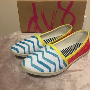 😎 Dolce Vita Wave Slip On Sneakers Size 10
